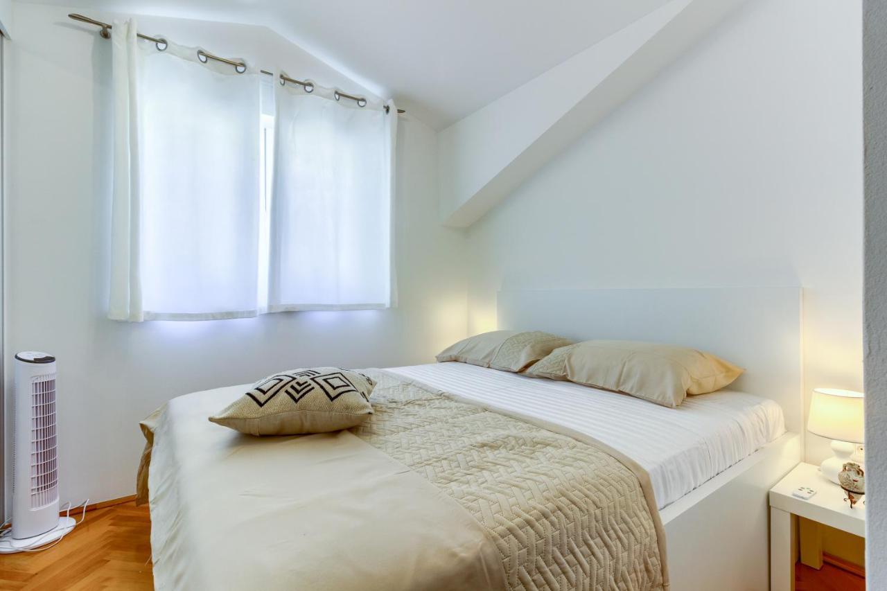 Omis Wind Rose Apartment מראה חיצוני תמונה