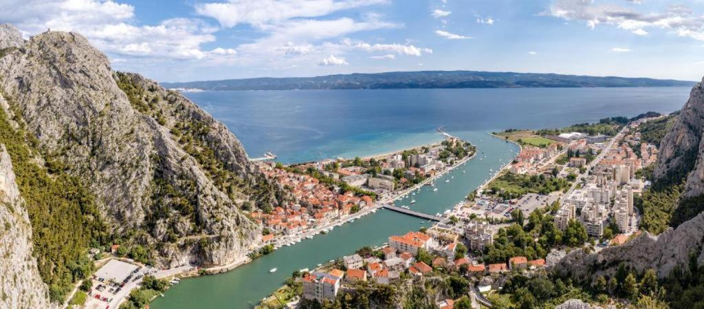 Omis Wind Rose Apartment מראה חיצוני תמונה
