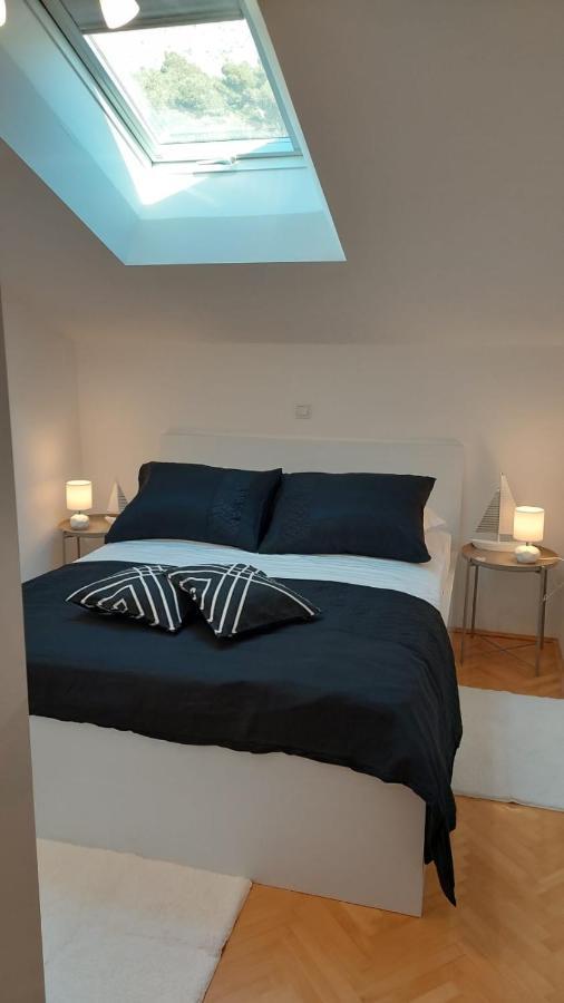Omis Wind Rose Apartment מראה חיצוני תמונה