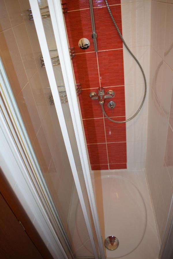 Omis Wind Rose Apartment מראה חיצוני תמונה